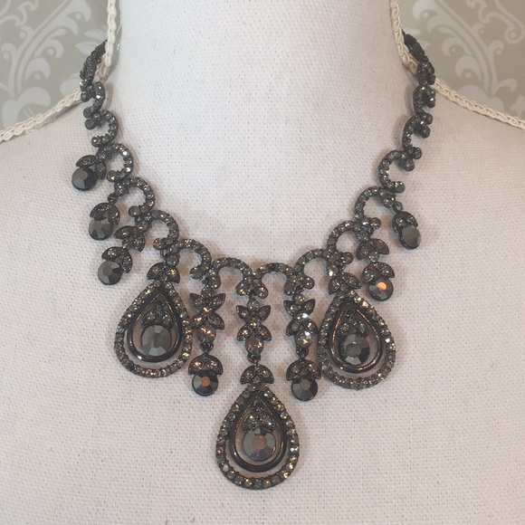 Jewelry - Black/silver Rhinestone Costume Jewelry